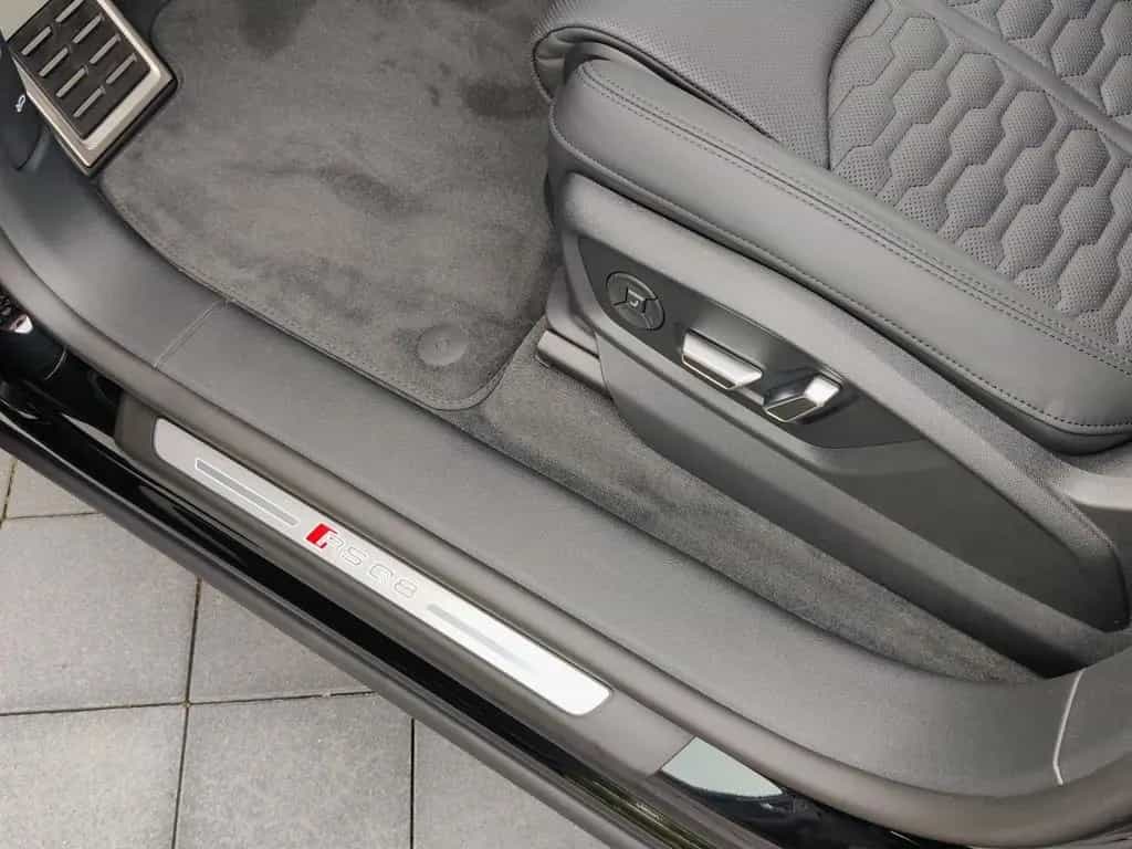 Audi RS Q8 SUV performance AHK*305kmh*FahrwerkAdv*StH null-photo-19