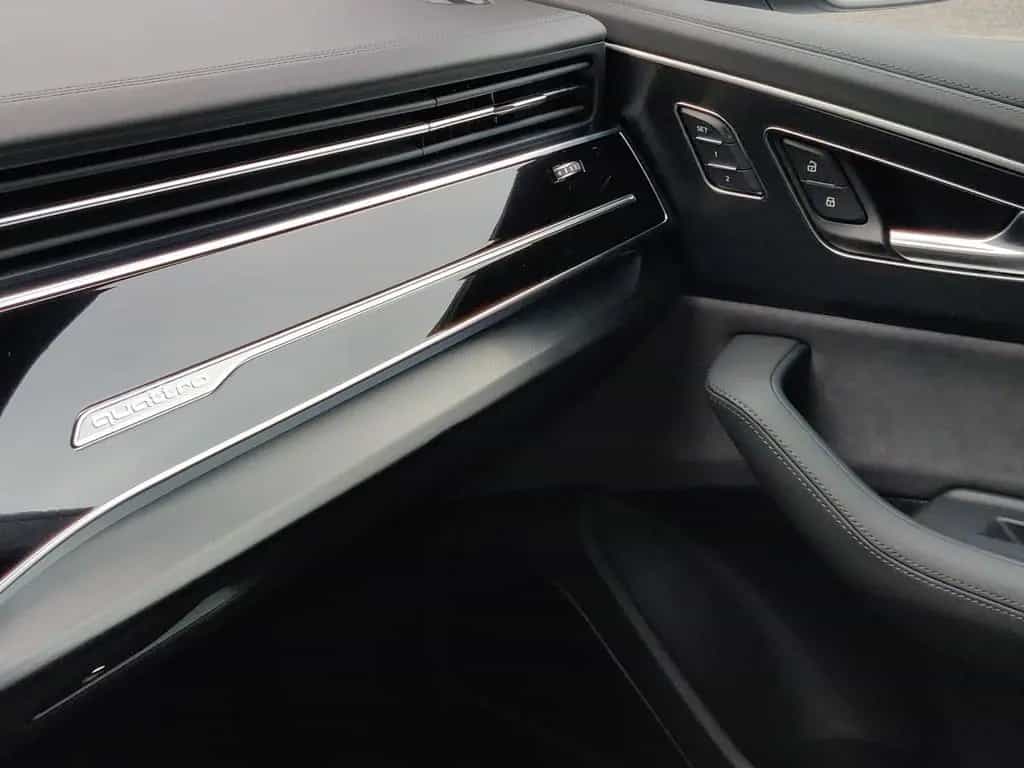 Audi RS Q8 SUV performance AHK*305kmh*FahrwerkAdv*StH null-photo-21