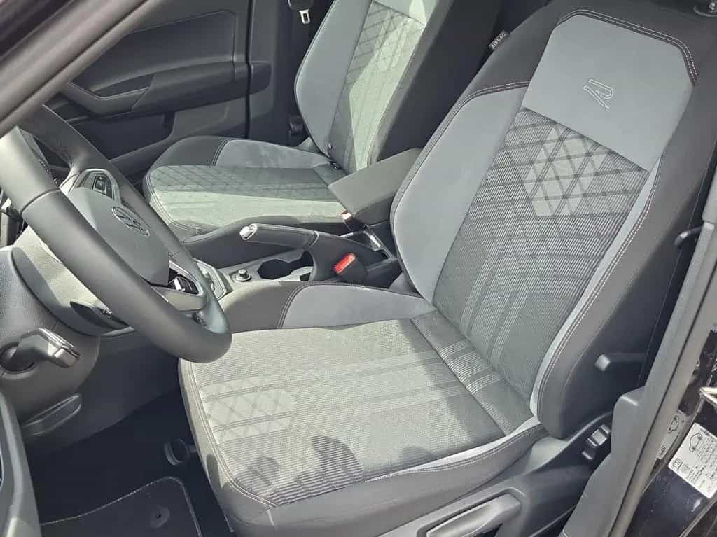 Volkswagen Taigo 1.5 TSI R-Line DSG* Navi*AHK*IQ-Light*IQ-D 07/2025-photo-5