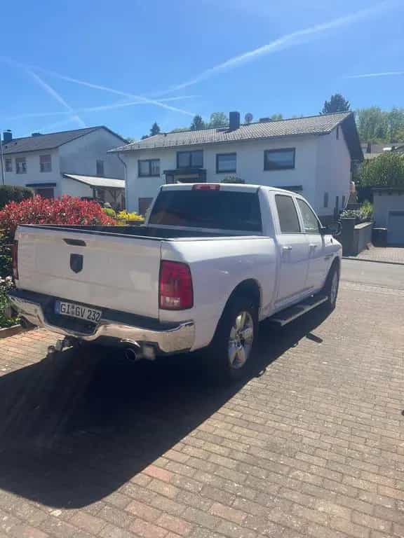Dodge RAM 10/2017-photo-0