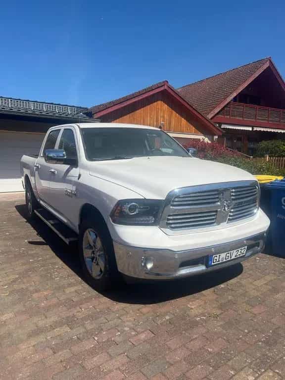 Dodge RAM 10/2017-photo-2