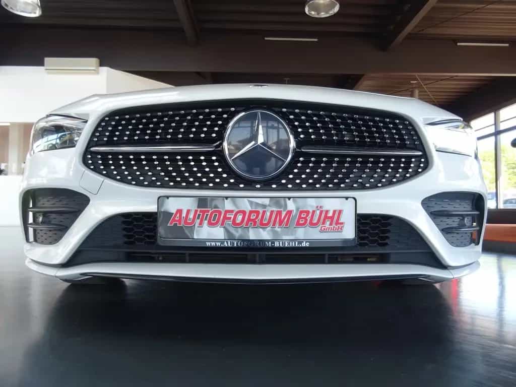Mercedes-Benz CLA 200 Shooting Brake CLA 200 SB AMG line/ Autom./Navi/LED/Night/Pano 02/2020-photo-3