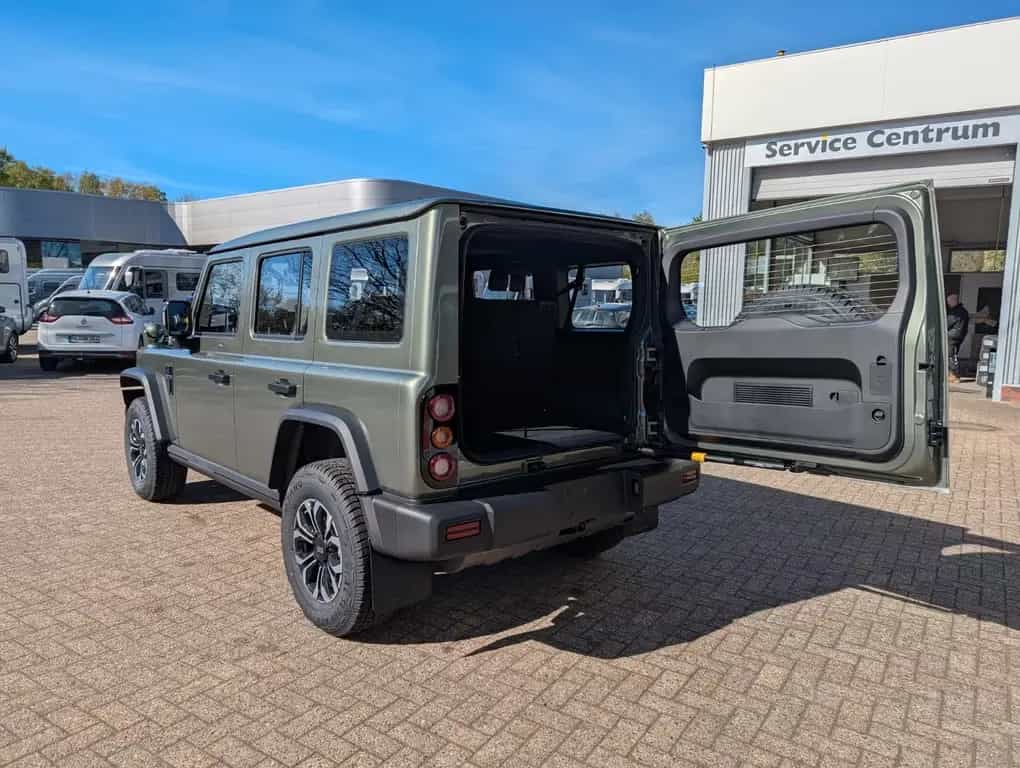 BAW 212 , 4x4, Automatik / Sofort Lieferbar!! null-photo-5