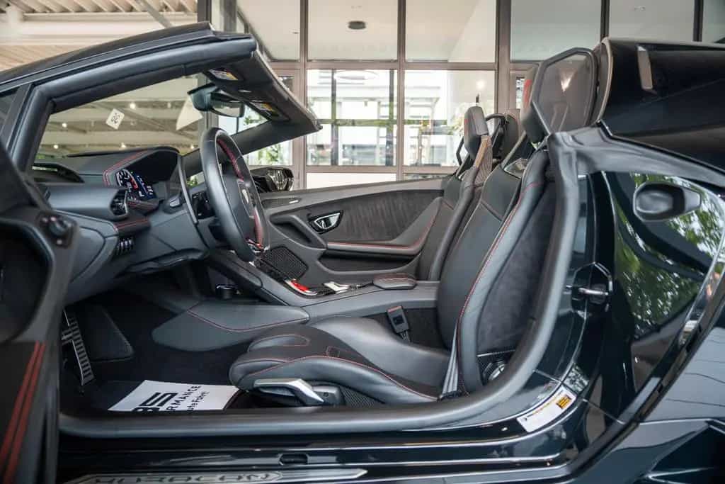 Lamborghini Huracán EVO SPYDER AWD |AERO-KIT|CARBON|LIFT|PPF 03/2022-photo-24