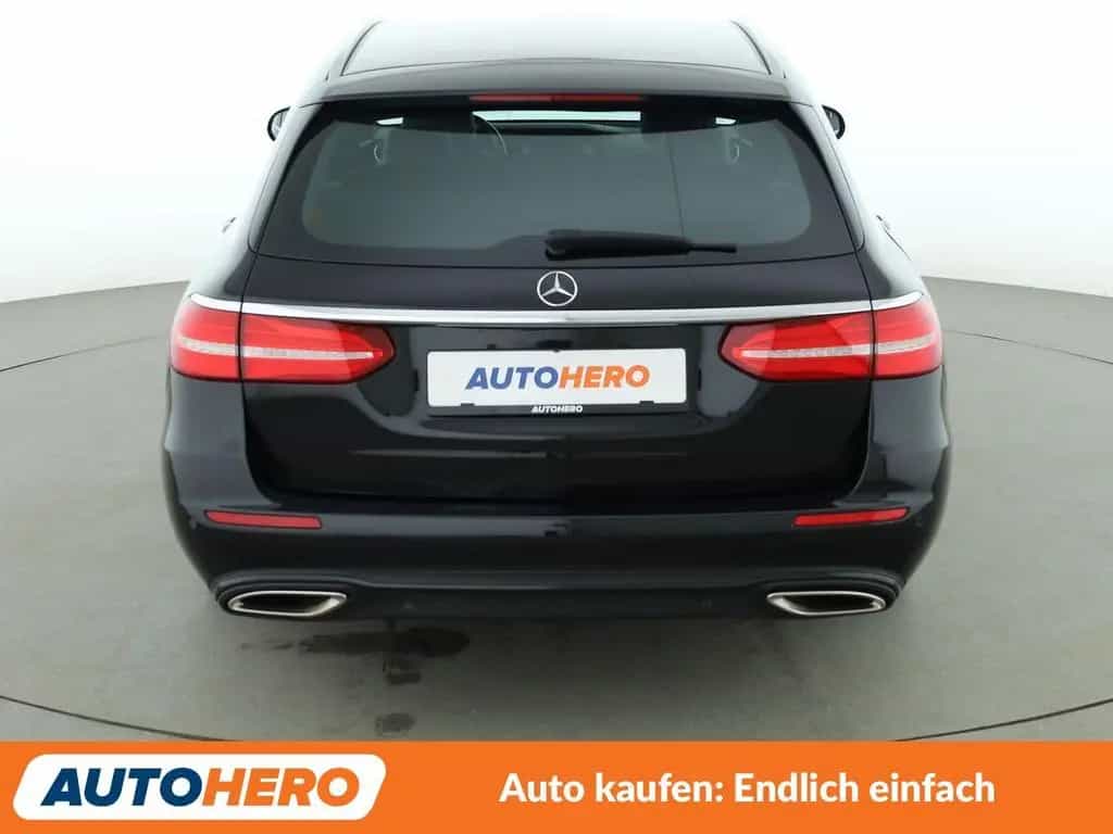 Mercedes-Benz E 200 T Avantgarde Aut.*LED*NAVI*TEMPO*CAM*PDC* 09/2019-photo-4