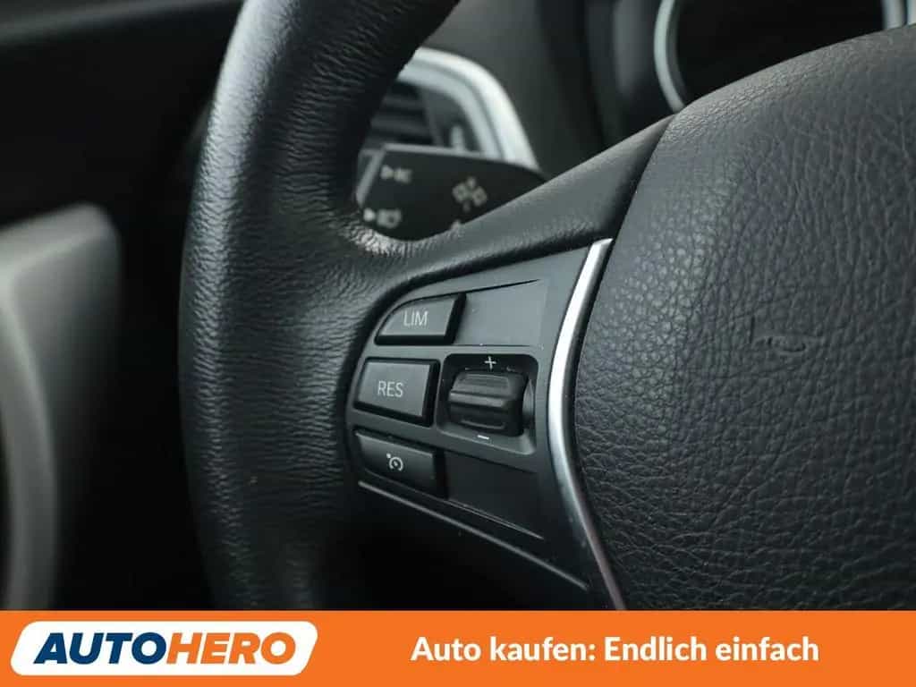 BMW 120 i Urban Line Aut.*NAVI*LED*TEMPO*PDC*CAM* 10/2017-photo-27