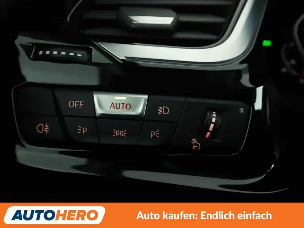 BMW Z4 sDrive 20i Sport Line Aut.*NAVI*LED*TEMPO*CAM 04/2019-photo-32