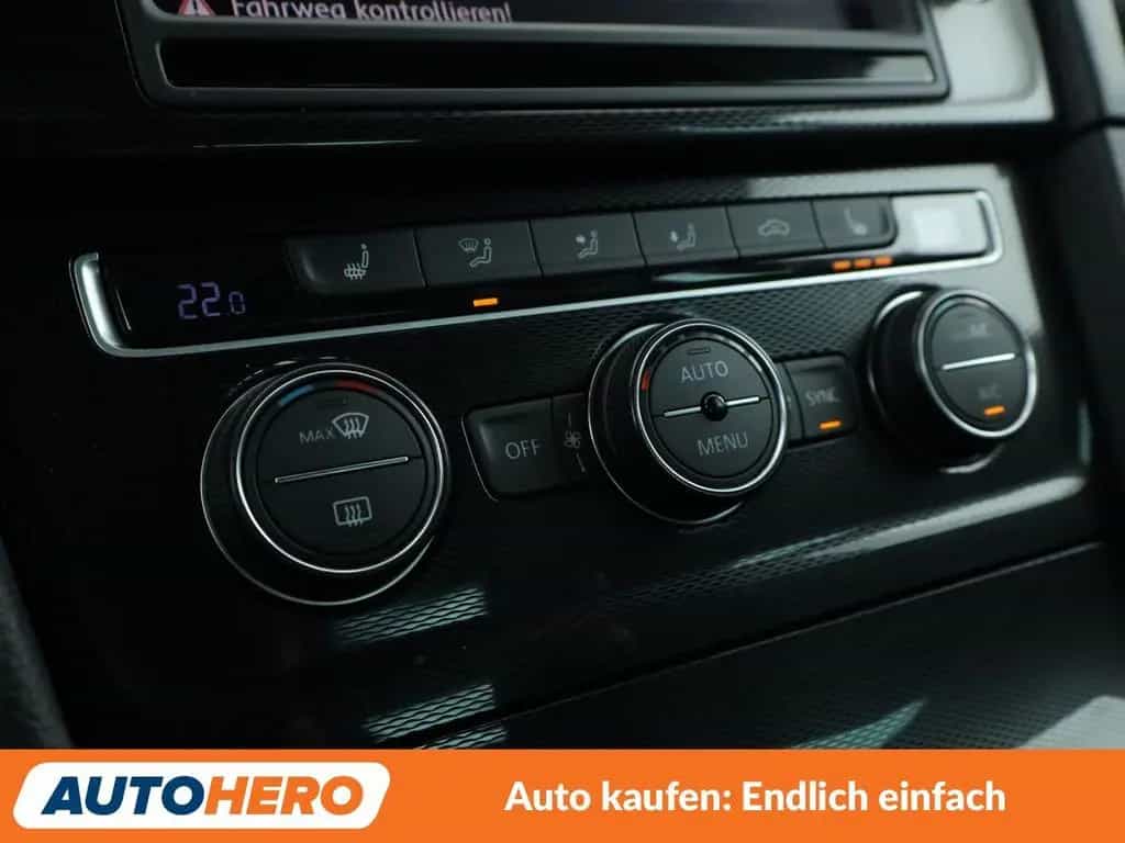 Volkswagen Golf 2.0 TFSI GTI Performance BlueMotion *NAV*ACC*PDC 02/2016-photo-25
