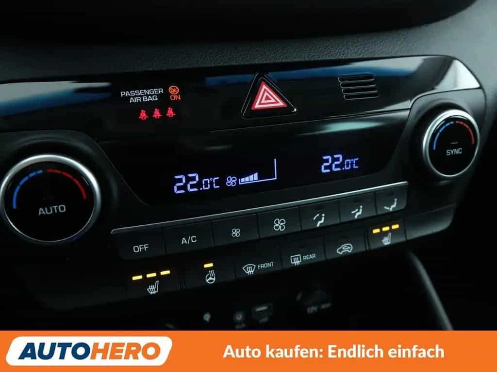 Hyundai Tucson 1.6 TGDI Premium 2WD Aut.*NAVI*LED*TEMPO* 10/2018-photo-22
