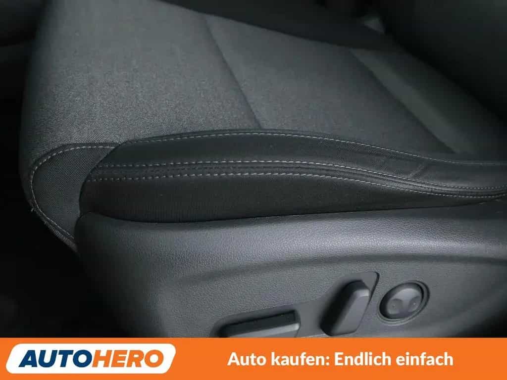 Hyundai Tucson 1.6 TGDI Premium 2WD Aut.*NAVI*LED*TEMPO* 10/2018-photo-27