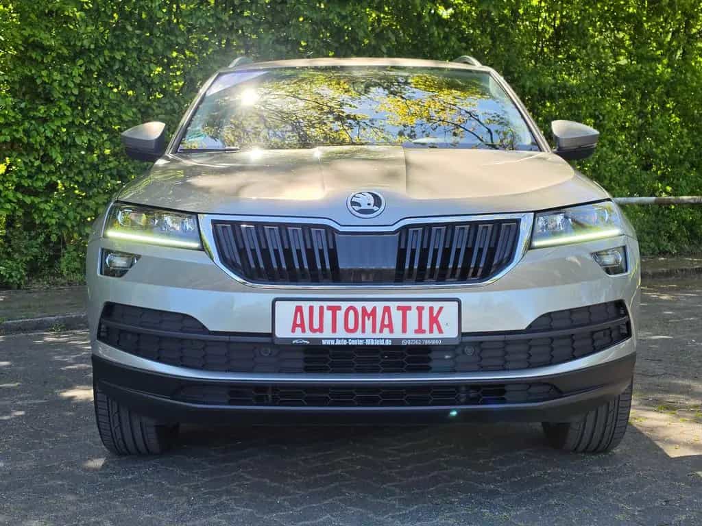 Skoda Karoq Style*1.HD*Navi*LED*Kamera*ACC*DAB*R&L.Sen 04/2019-photo-1