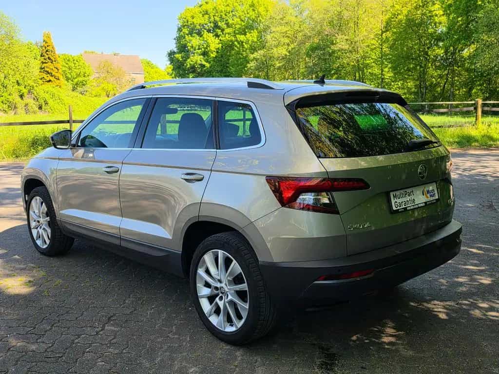 Skoda Karoq Style*1.HD*Navi*LED*Kamera*ACC*DAB*R&L.Sen 04/2019-photo-4