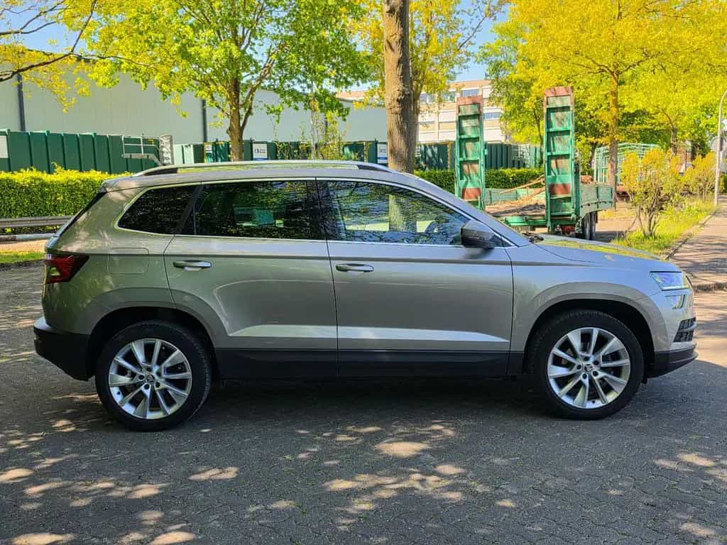 Skoda Karoq Style*1.HD*Navi*LED*Kamera*ACC*DAB*R&L.Sen 04/2019-photo-7