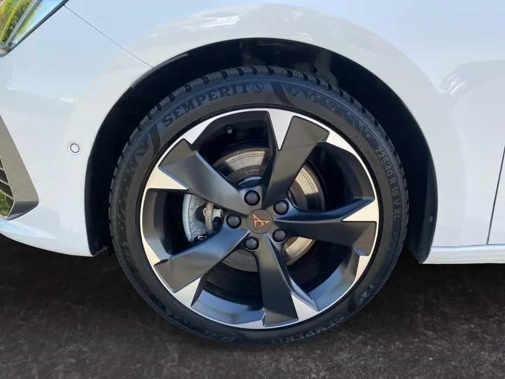 Cupra Leon Sportstourer 2.0 TDI DSG Winterpaket Navi 05/2024-photo-14