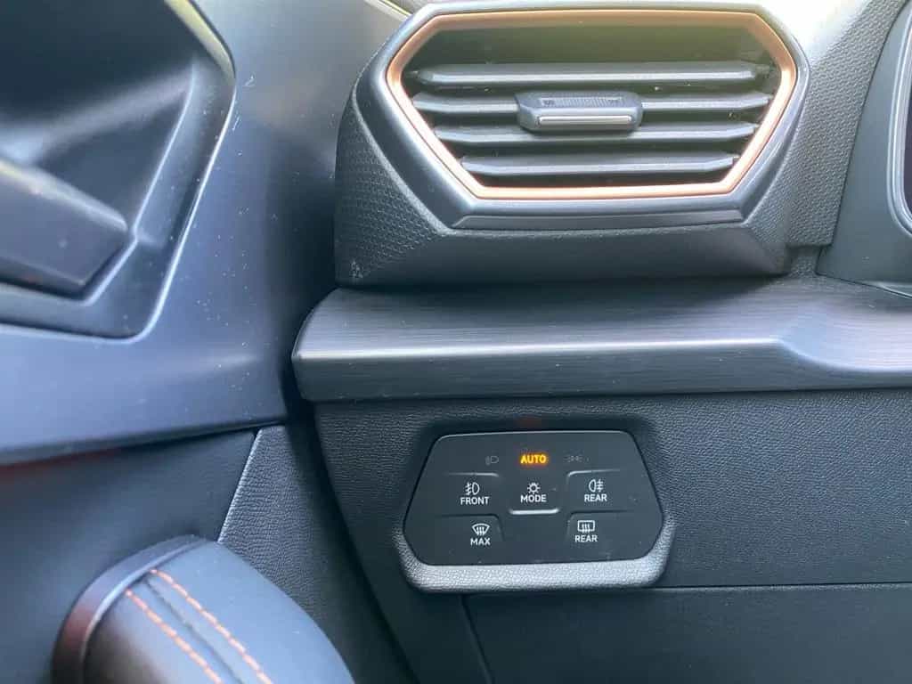 Cupra Leon Sportstourer 2.0 TDI DSG Winterpaket Navi 05/2024-photo-15