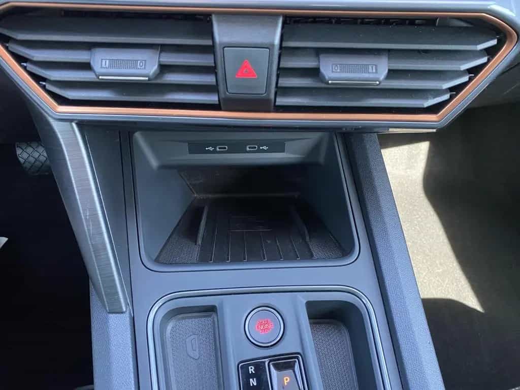 Cupra Leon Sportstourer 2.0 TDI DSG Winterpaket Navi 05/2024-photo-17