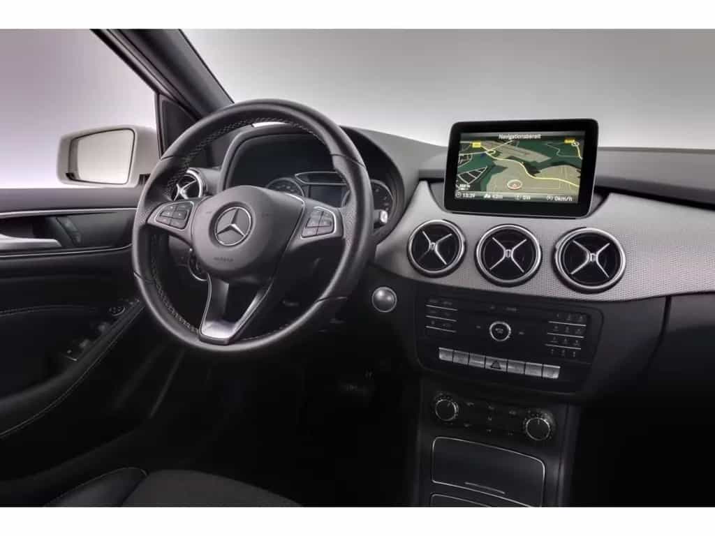 Mercedes-Benz B 200 7G-DCT Urban+LED+NAVI+PDC+SHZ+TEMPO 11/2017-photo-11