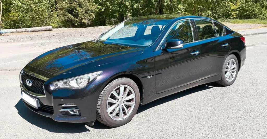 Infiniti Q50 2.2d Premium Executive Voll Leder LED Memory 12/2015-photo-1