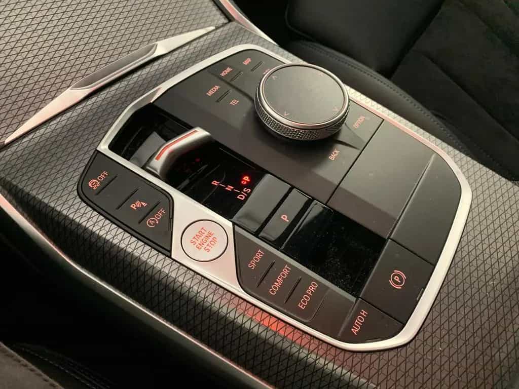BMW 3 Series 330 lim i M Sport 19Zoll HeadUP Harman&Kardon 11/2023-photo-10