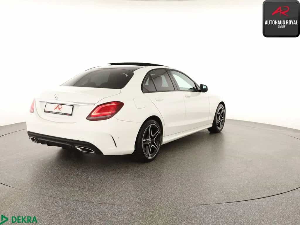 Mercedes-Benz C 400 4M 3x AMG NIGHT MULTIBEAM,MEMORY,KAMERA,SH 07/2019-photo-4