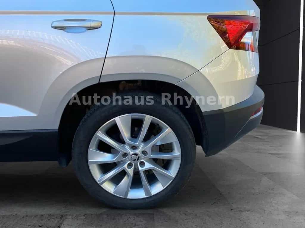 Skoda Karoq 1.5 TSI 110 kW 02/2022-photo-14