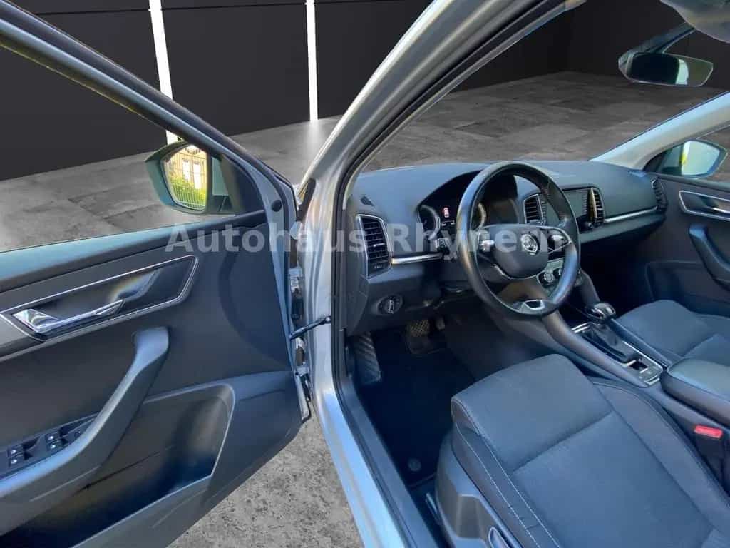 Skoda Karoq 1.5 TSI 110 kW 02/2022-photo-19