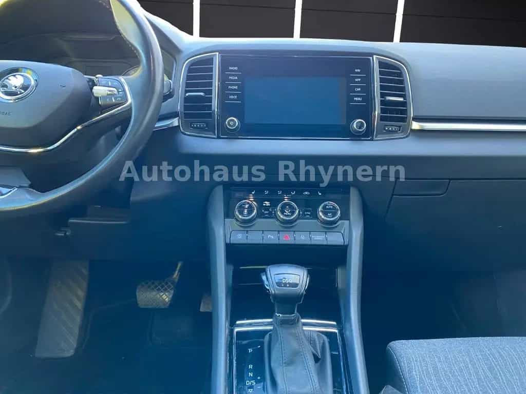 Skoda Karoq 1.5 TSI 110 kW 02/2022-photo-25