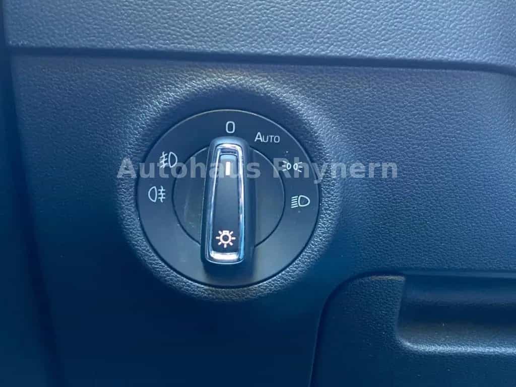 Skoda Karoq 1.5 TSI 110 kW 02/2022-photo-38