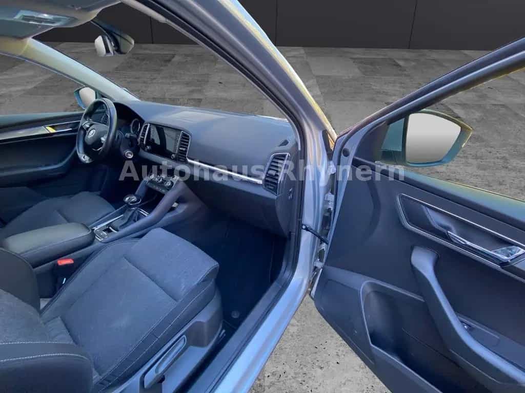 Skoda Karoq 1.5 TSI 110 kW 02/2022-photo-49