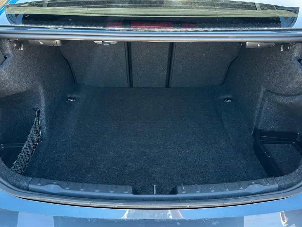 BMW 320 d xDrive Sport Line*Leder*LED*Kamera*HiFi* 01/2018-photo-24