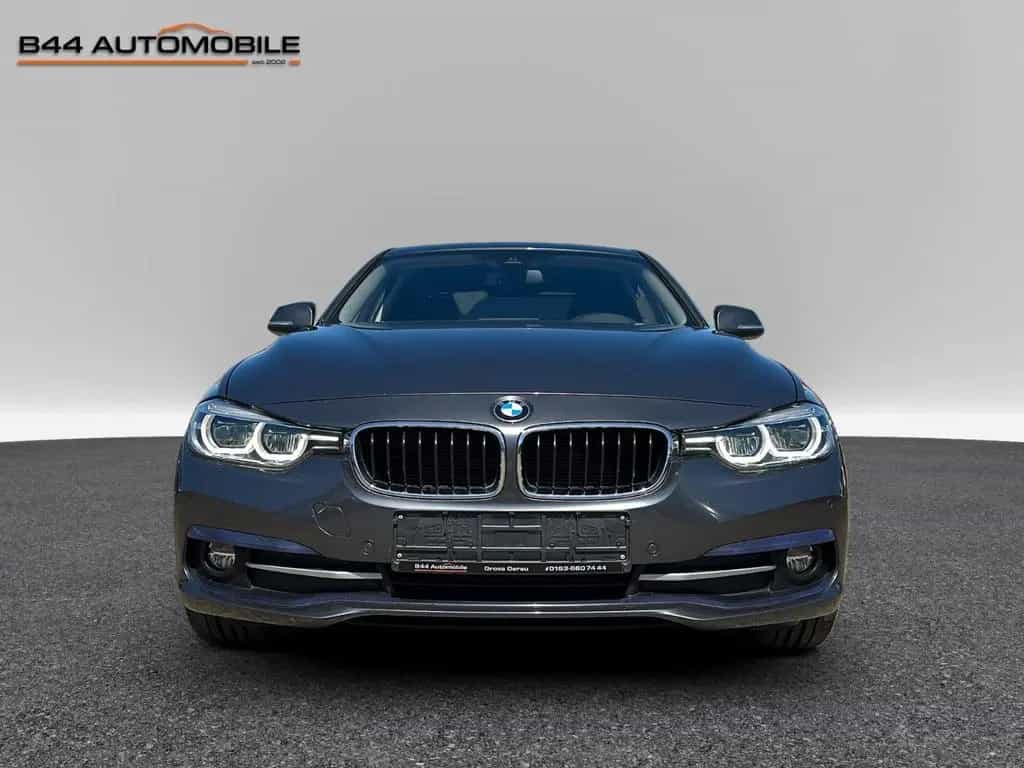 BMW 320 d xDrive Sport Line*Leder*LED*Kamera*HiFi* 01/2018-photo-8