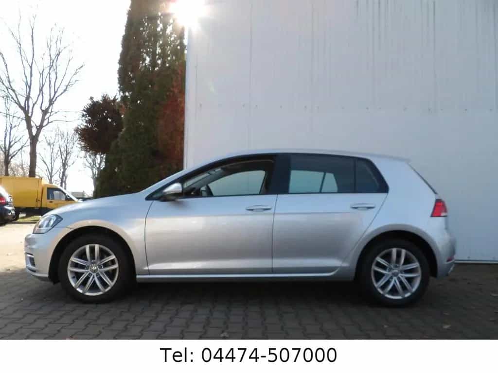 Volkswagen Golf VII 1.5 TSI 150PS ACT ACC Navi Massage 11/2018-photo-1