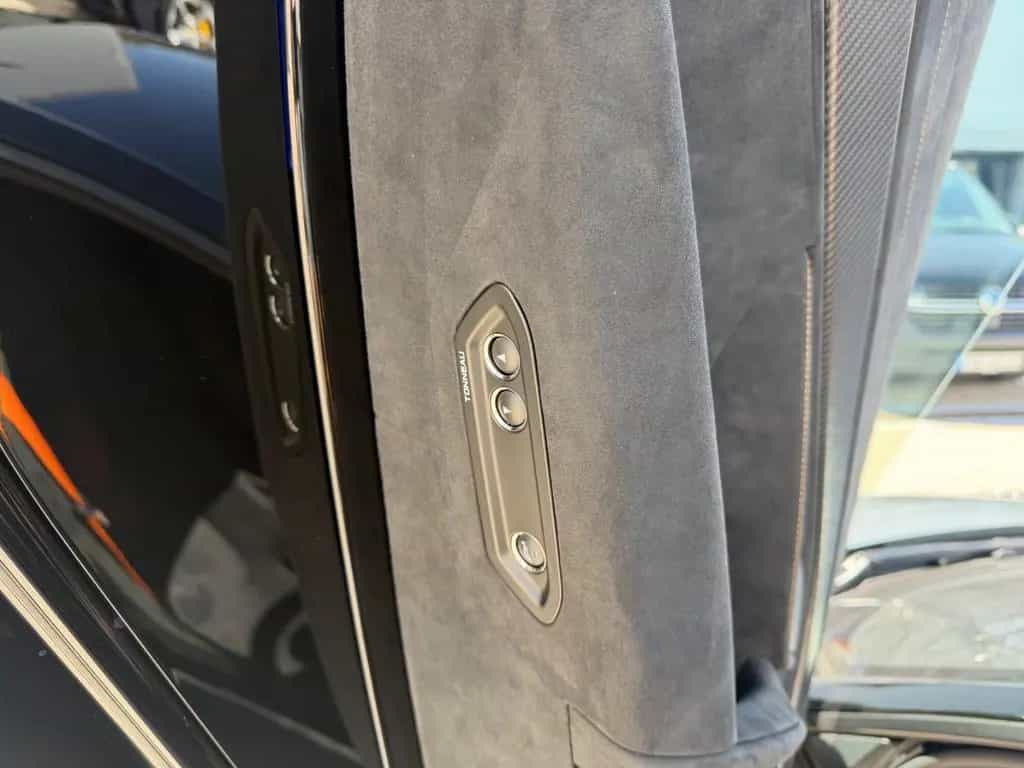 McLaren 765LT Spider Stealth Pack NEUWAGEN! 12/2021-photo-10