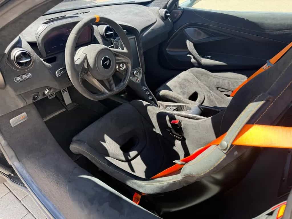 McLaren 765LT Spider Stealth Pack NEUWAGEN! 12/2021-photo-11