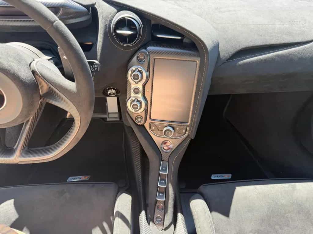 McLaren 765LT Spider Stealth Pack NEUWAGEN! 12/2021-photo-20