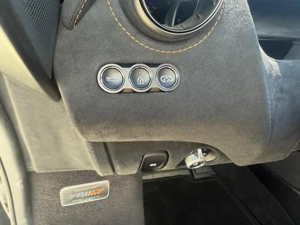 McLaren 765LT Spider Stealth Pack NEUWAGEN! 12/2021-photo-22