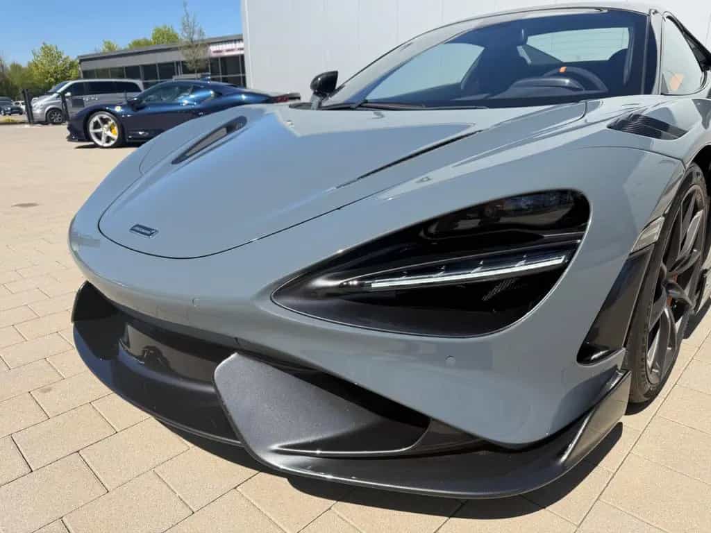 McLaren 765LT Spider Stealth Pack NEUWAGEN! 12/2021-photo-34