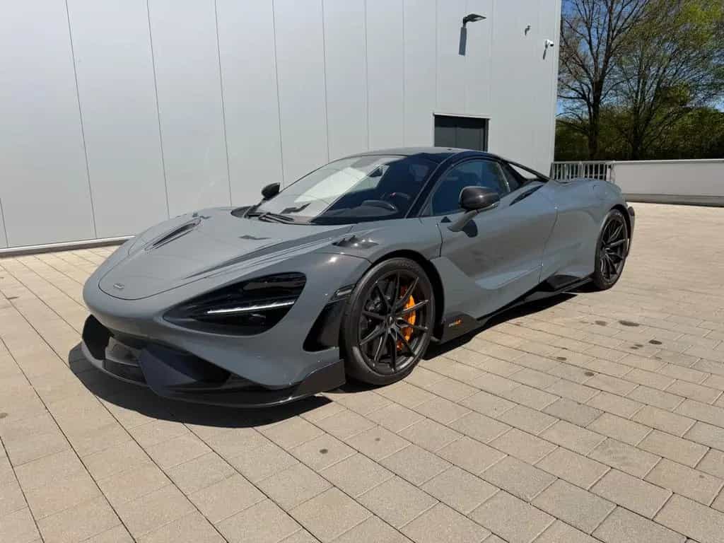 McLaren 765LT Spider Stealth Pack NEUWAGEN! 12/2021-photo-4