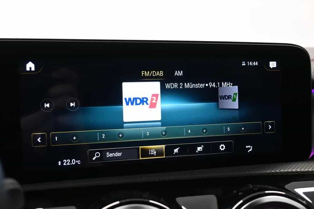 Mercedes-Benz CLA 200 Shooting Brake AMG-LINE *AHK*KAMERA*WIDE 02/2021-photo-25