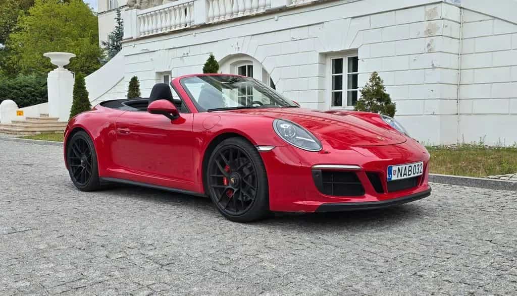 Porsche 911 Carrera GTS PDK Cabrio 01/2018-photo-0