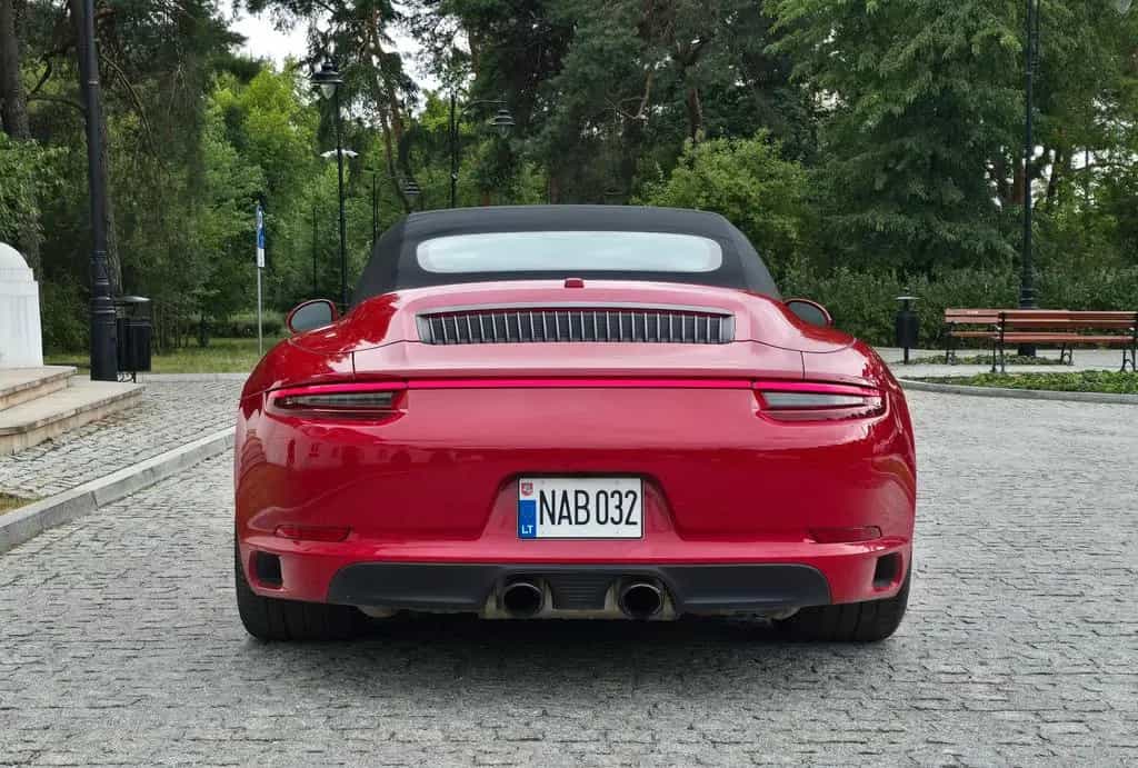 Porsche 911 Carrera GTS PDK Cabrio 01/2018-photo-7