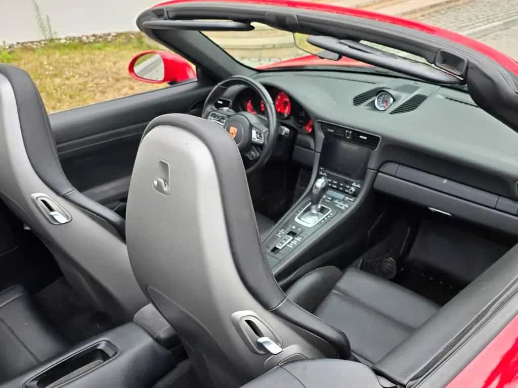 Porsche 911 Carrera GTS PDK Cabrio 01/2018-photo-8