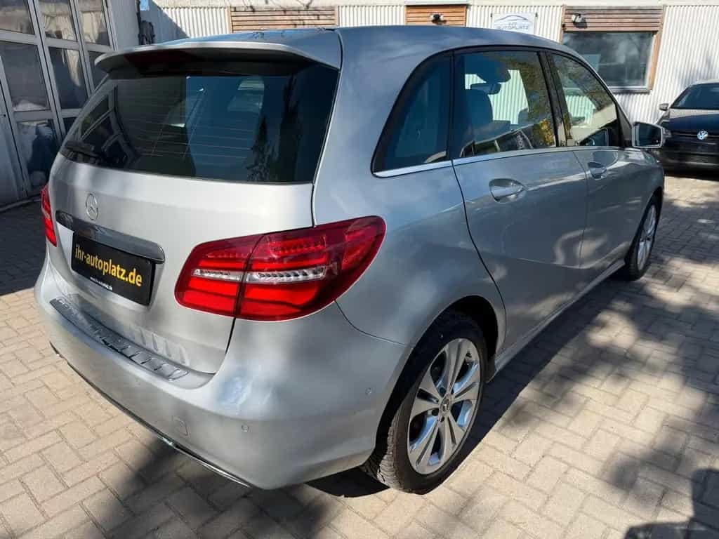 Mercedes-Benz B 200 Urban Style Edition LED, Navi 10/2018-photo-7