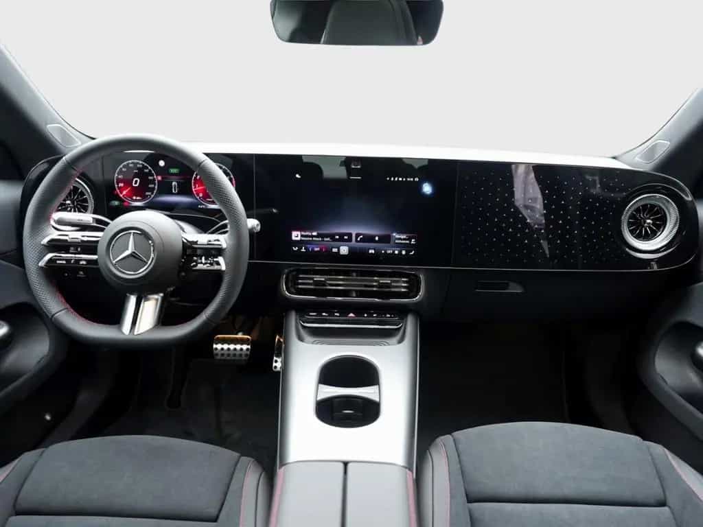 Mercedes-Benz CLA 200 AMG Night Panorama Memory AHK Winter-P 05/2026-photo-11