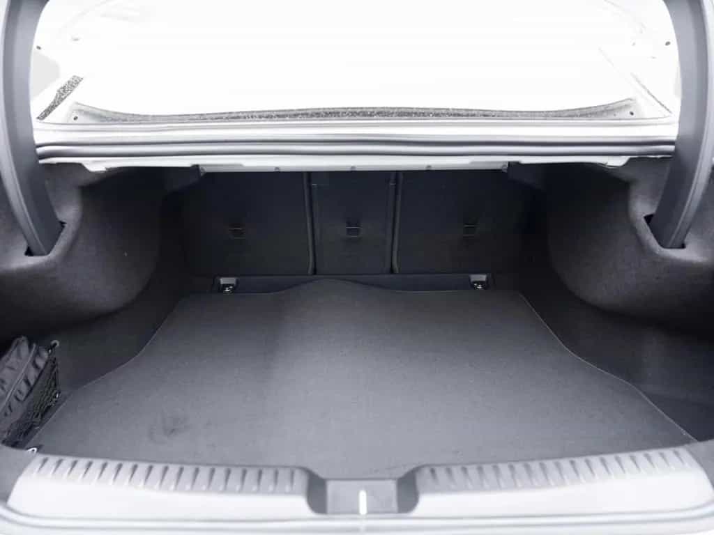 Mercedes-Benz CLA 200 AMG Night Panorama Memory AHK Winter-P 05/2026-photo-5