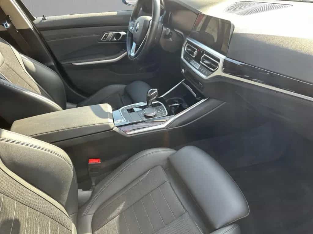 BMW 320 iA Sport Line Touring ACC LED SHZ NAVI LC Pr 03/2021-photo-17