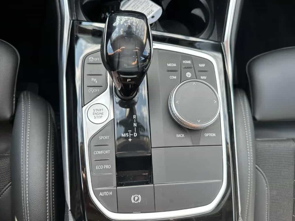BMW 320 iA Sport Line Touring ACC LED SHZ NAVI LC Pr 03/2021-photo-19