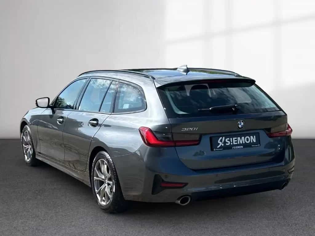 BMW 320 iA Sport Line Touring ACC LED SHZ NAVI LC Pr 03/2021-photo-2