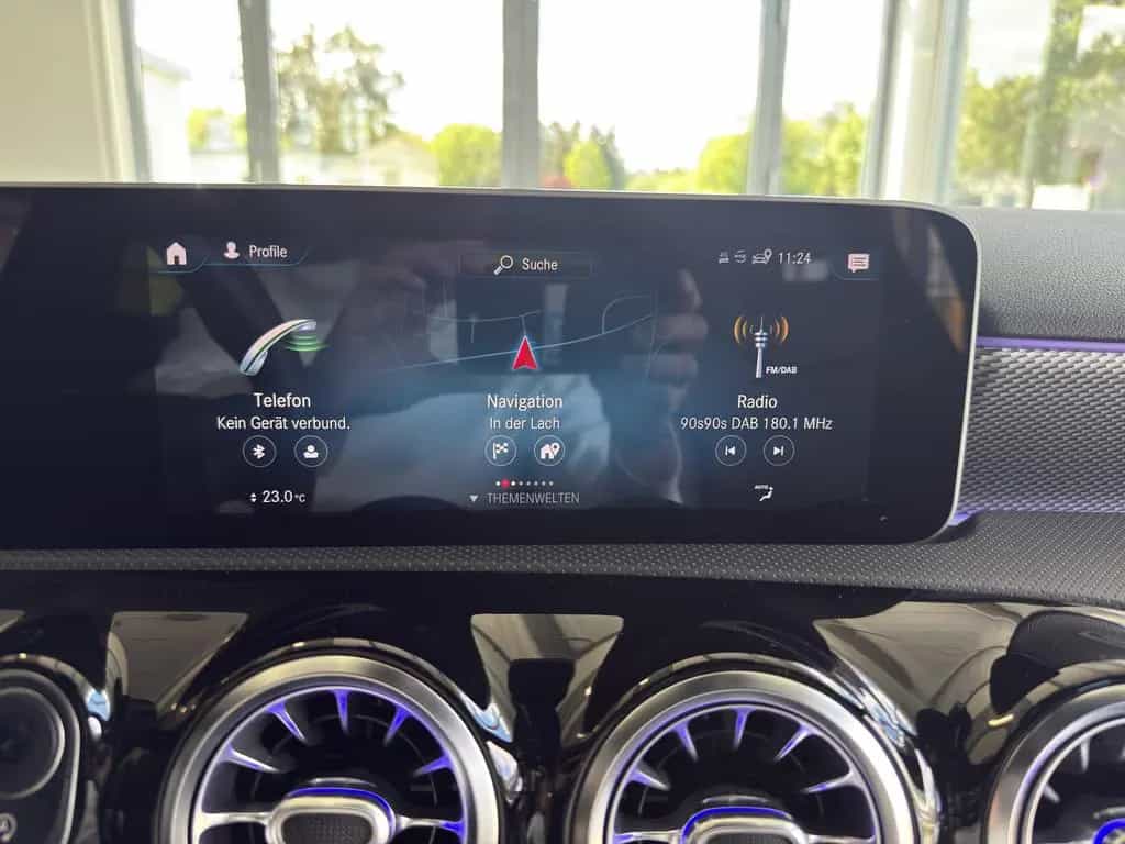 Mercedes-Benz A 200 Progressive LED*RFK*NIGHTPAKET*AMBIENTE 06/2018-photo-16