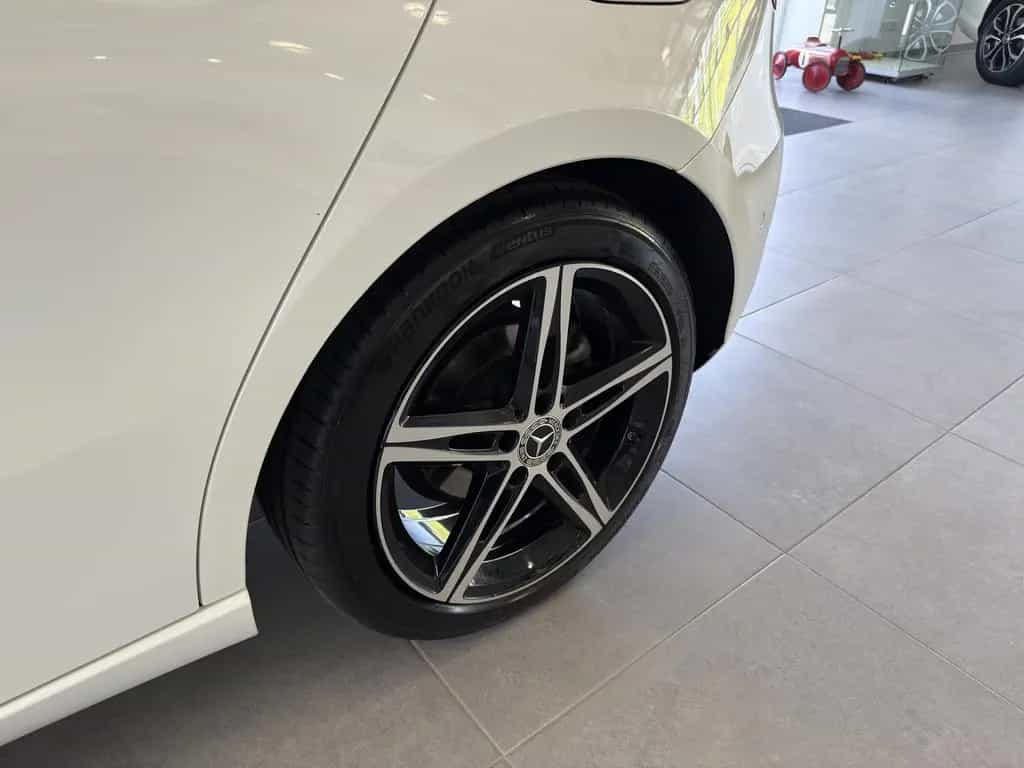 Mercedes-Benz A 200 Progressive LED*RFK*NIGHTPAKET*AMBIENTE 06/2018-photo-29